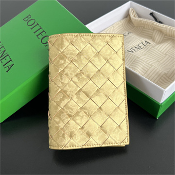 bottega veneta intrecciato passport case #749954